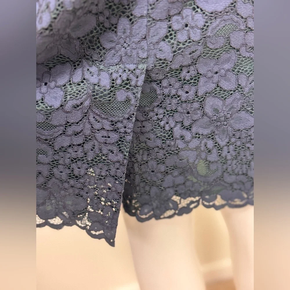 Tory Burch Size 2 Green Navy Lace Pencil Skirt Scalloped Embroidered Floral Slit